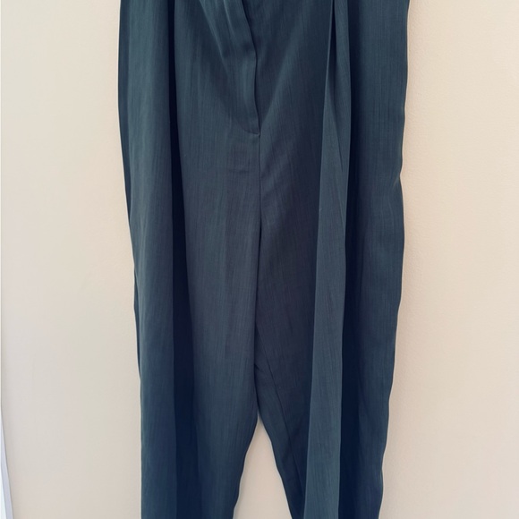 High-Rise Wide-Leg Pants in sage Green - Picture 3 of 11